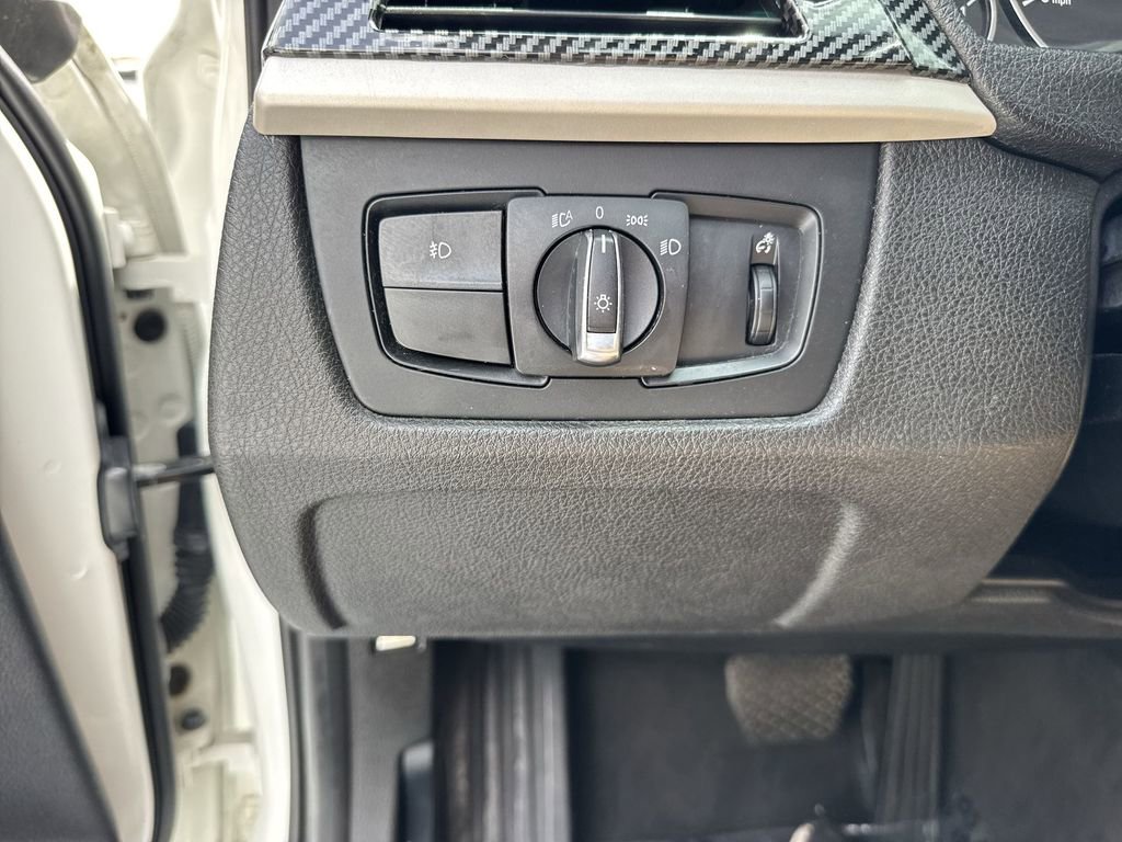 Used 2015 BMW 320i Sedan RWD image 55