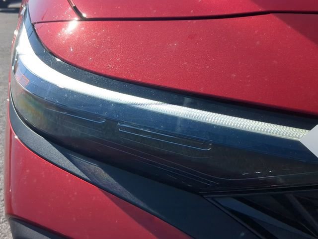 Certified 2025 Hyundai Elantra Sport image 9