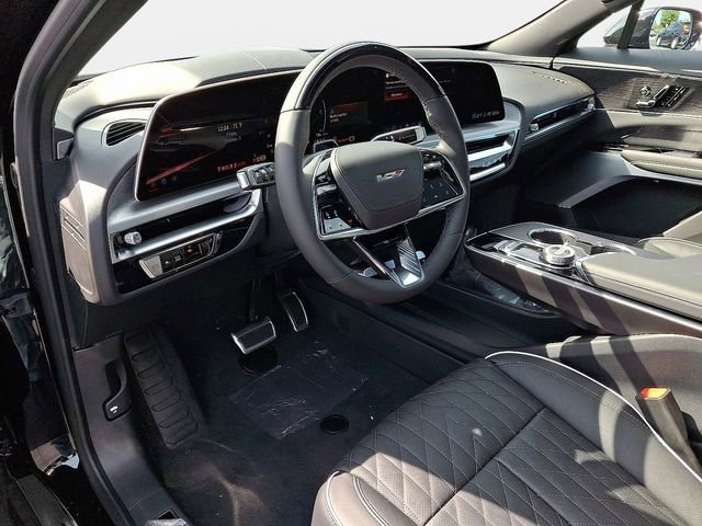 New 2026 Cadillac Lyriq V AWD/4WD image 14