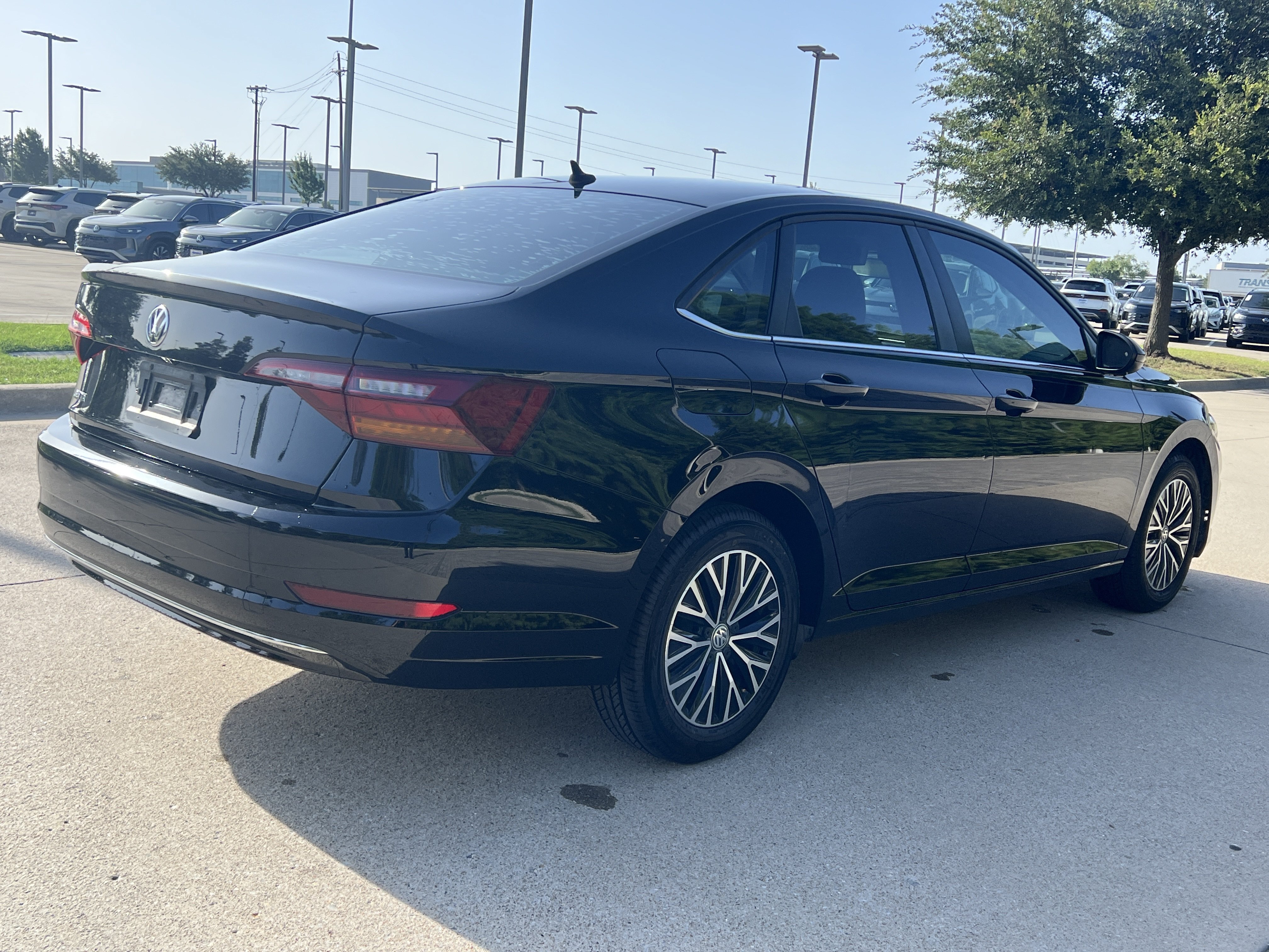 Used 2019 Volkswagen Jetta SE FWD image 9