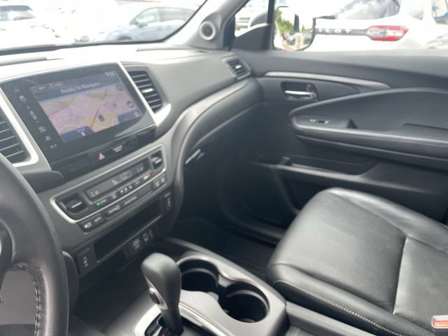 Used 2017 Honda Ridgeline RTL-T image 13