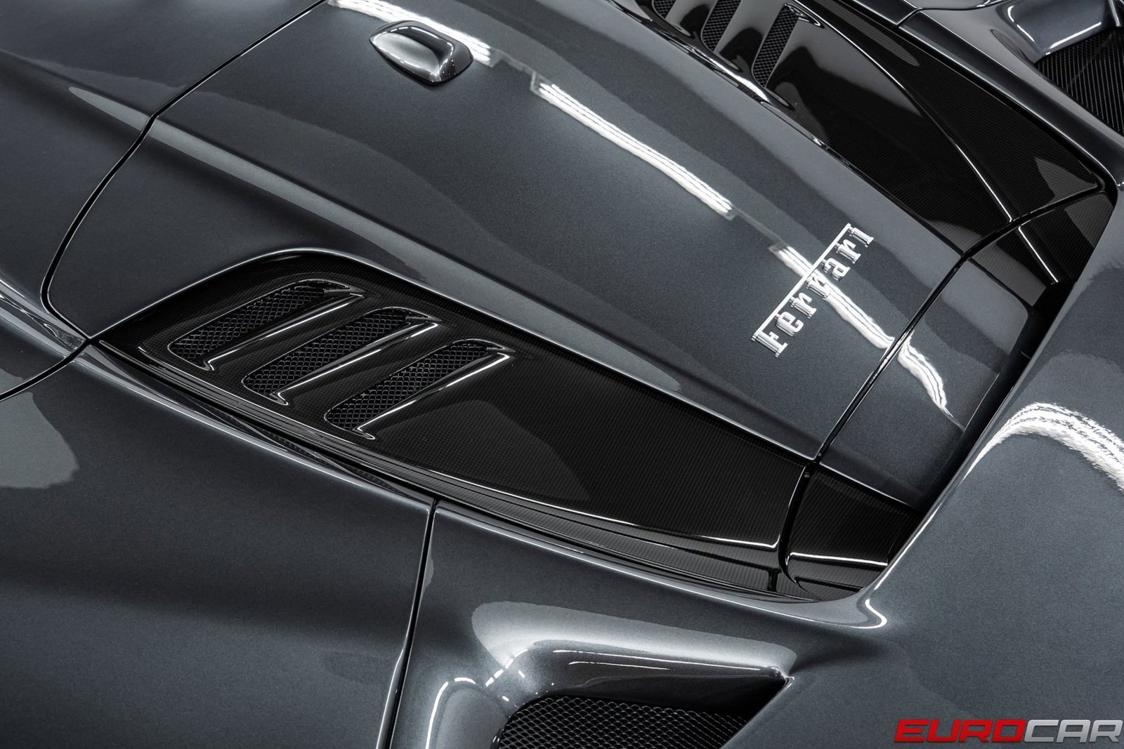 Used 2022 Ferrari F8 Tributo image 24