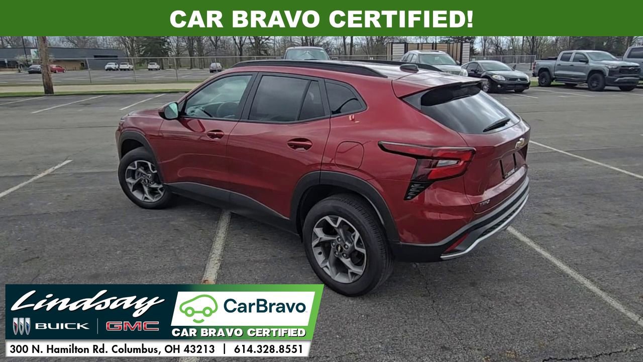 Certified 2025 Chevrolet Trax LT w/ LT Convenience Package FWD image 6