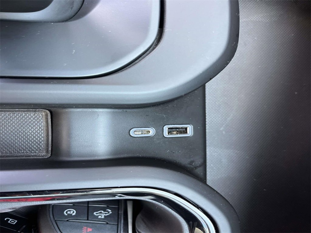 Used 2023 GMC Sierra 1500 AT4 w/ AT4 Preferred Package image 23