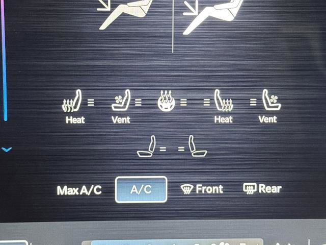 Used 2025 RAM 1500 Laramie w/ Sport Appearance Package image 7