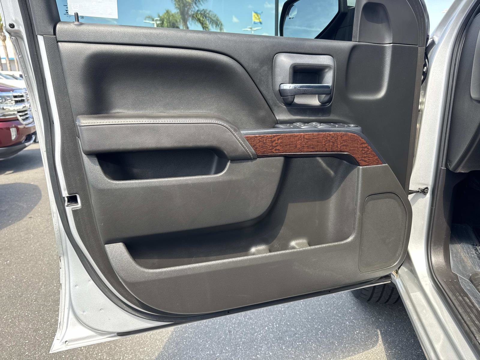 Used 2017 GMC Sierra 1500 SLE w/ SLE Value Package RWD image 18