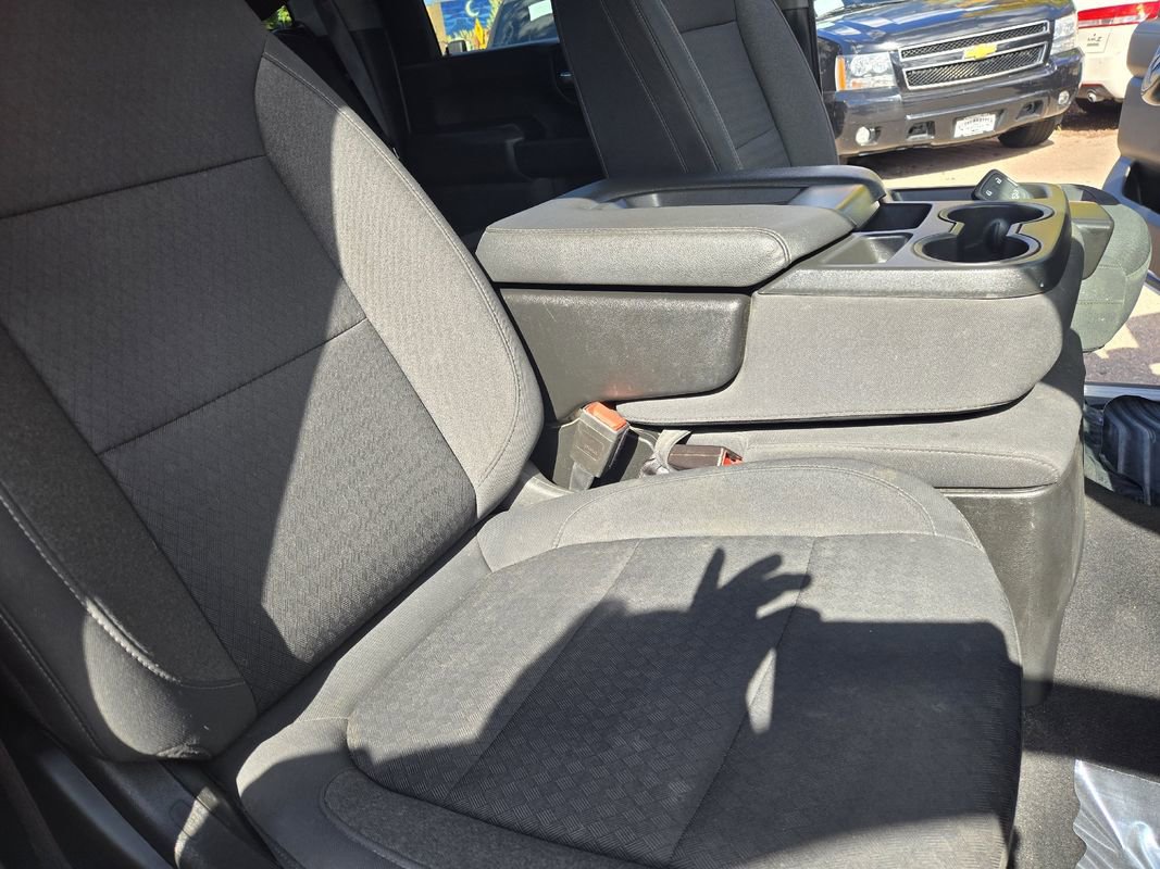 Used 2022 Chevrolet Silverado 2500 LT w/ Convenience Package image 24