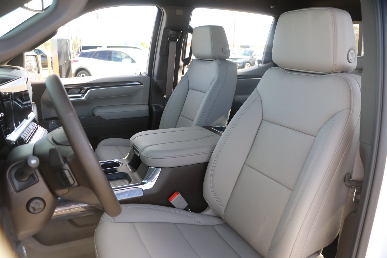New 2026 Chevrolet Silverado 1500 LTZ w/ LTZ Convenience Package II AWD/4WD image 14