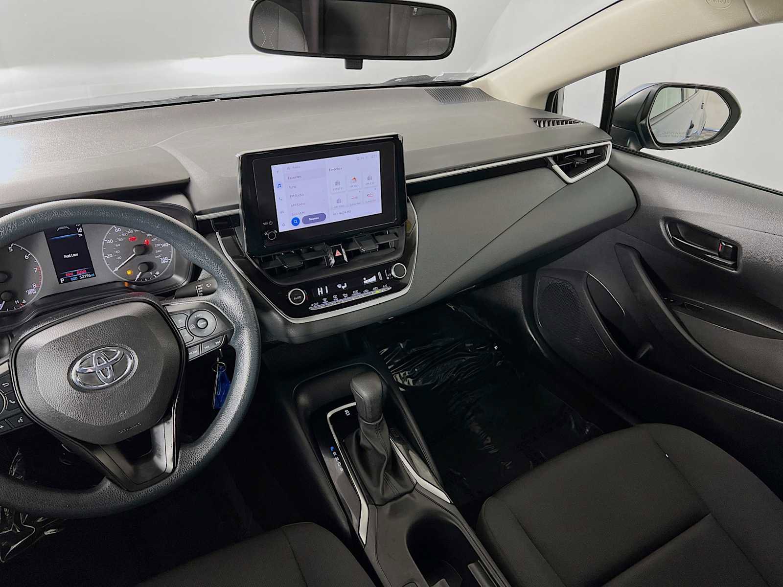 Used 2024 Toyota Corolla LE image 22