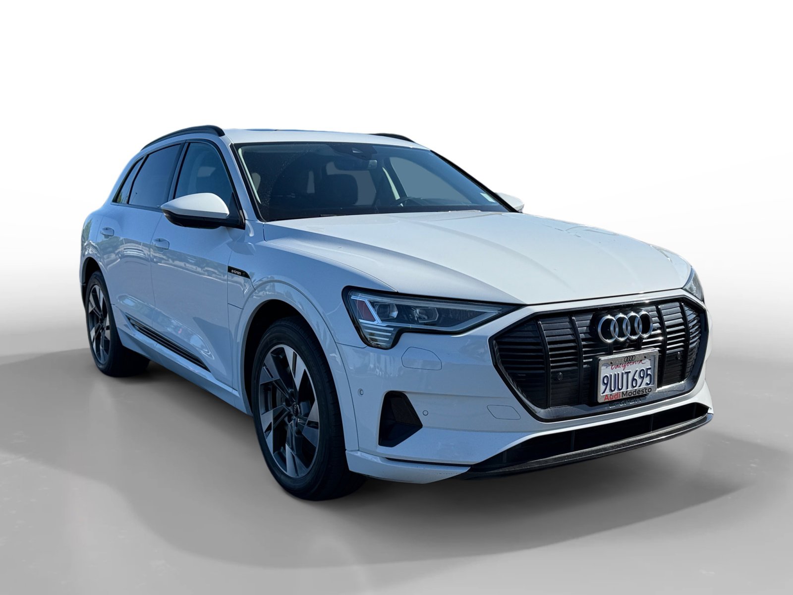 Used 2021 Audi e-tron Premium w/ Convenience Plus Package image 7