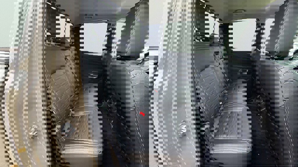 New 2025 Ford Ranger Lariat w/ FX4 Off-Road Package image 18