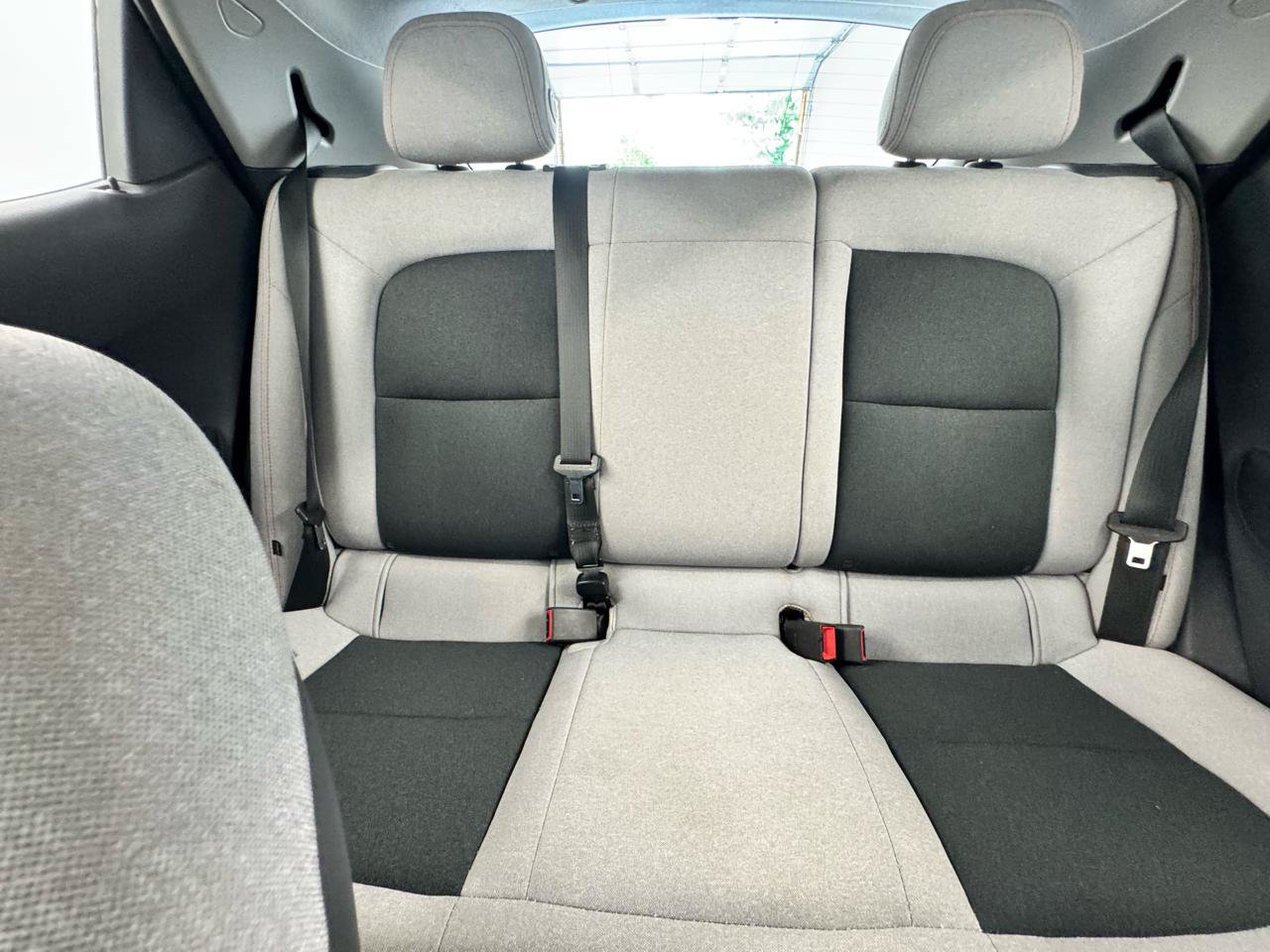 Used 2018 Chevrolet Bolt LT FWD image 31