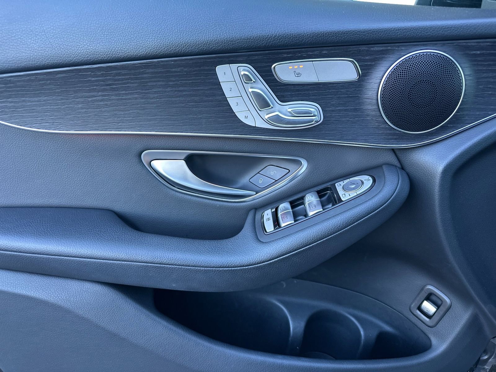 Certified 2022 Mercedes-Benz GLC 300 image 12