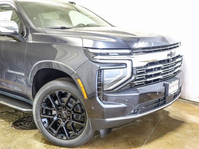 New 2026 Chevrolet Suburban Premier image 3