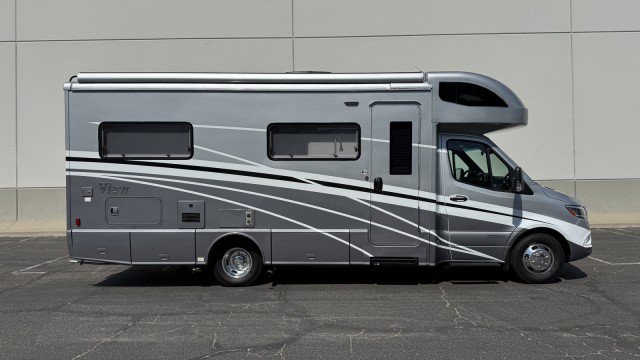 Used 2021 Mercedes-Benz Sprinter 3500 image 36
