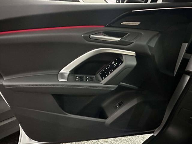Used 2025 Audi Q5 Premium Plus w/ Premium Plus AWD/4WD image 18