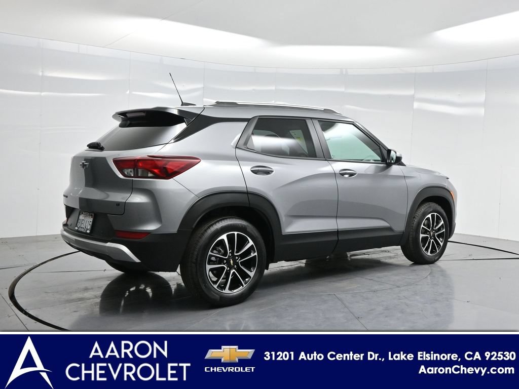 New 2025 Chevrolet TrailBlazer LT w/ Convenience Package FWD image 34