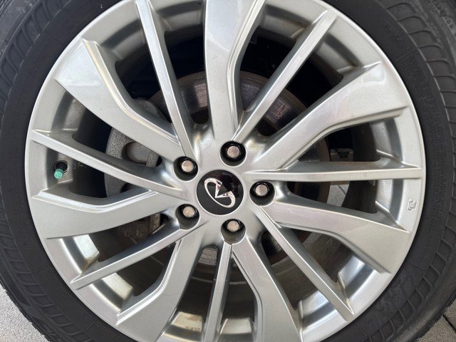 Used 2023 INFINITI QX50 Luxe AWD/4WD image 5