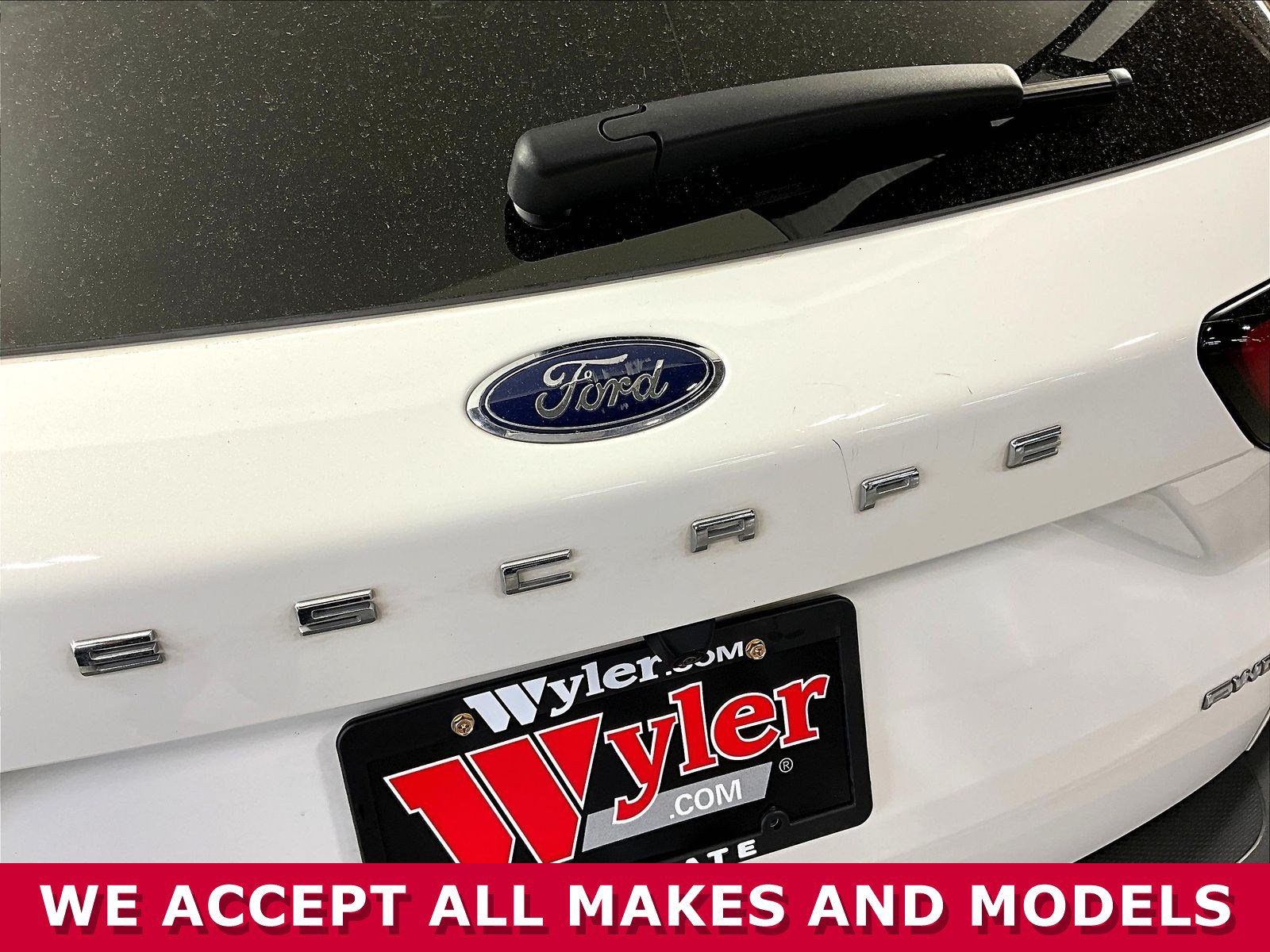 Used 2023 Ford Escape Platinum AWD/4WD image 22