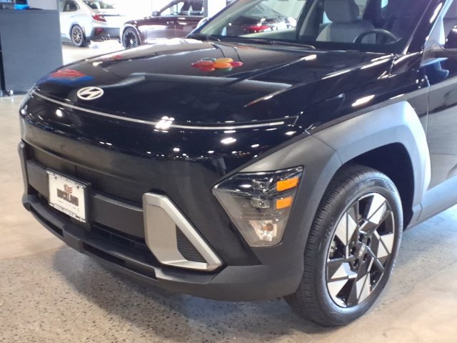 Used 2025 Hyundai Kona SEL AWD/4WD image 8