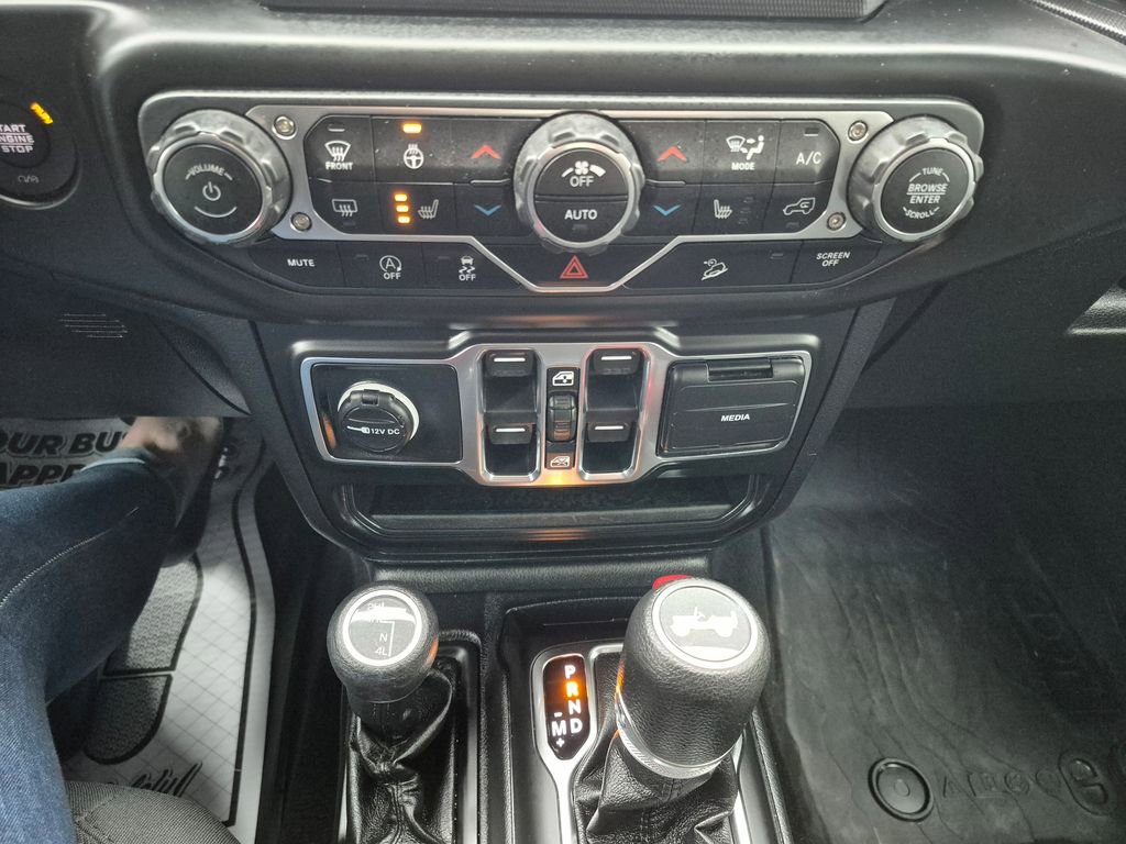 Used 2021 Jeep Wrangler Unlimited Sport image 18