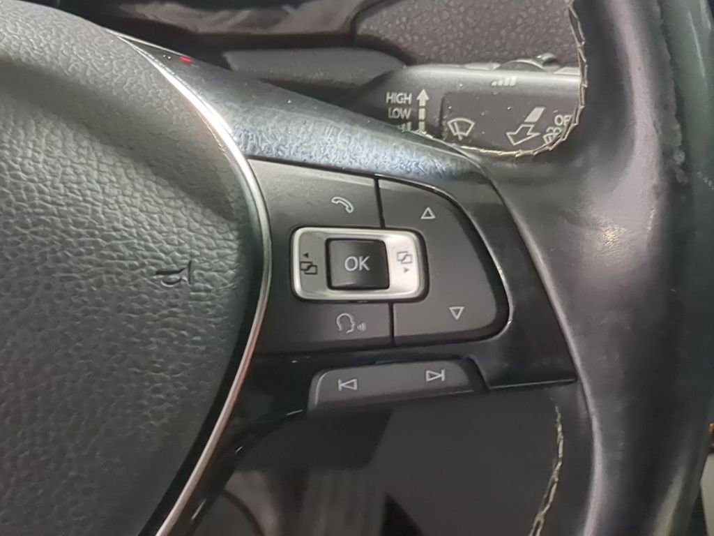Used 2016 Volkswagen Jetta Sport FWD image 28