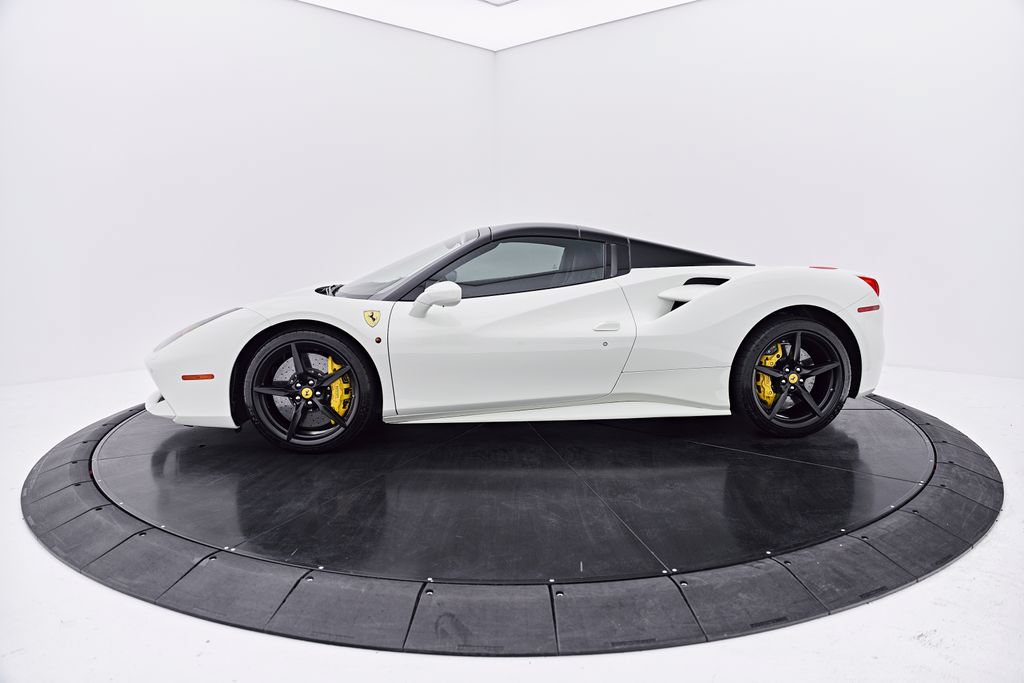 Used 2019 Ferrari 488 Spider RWD image 18