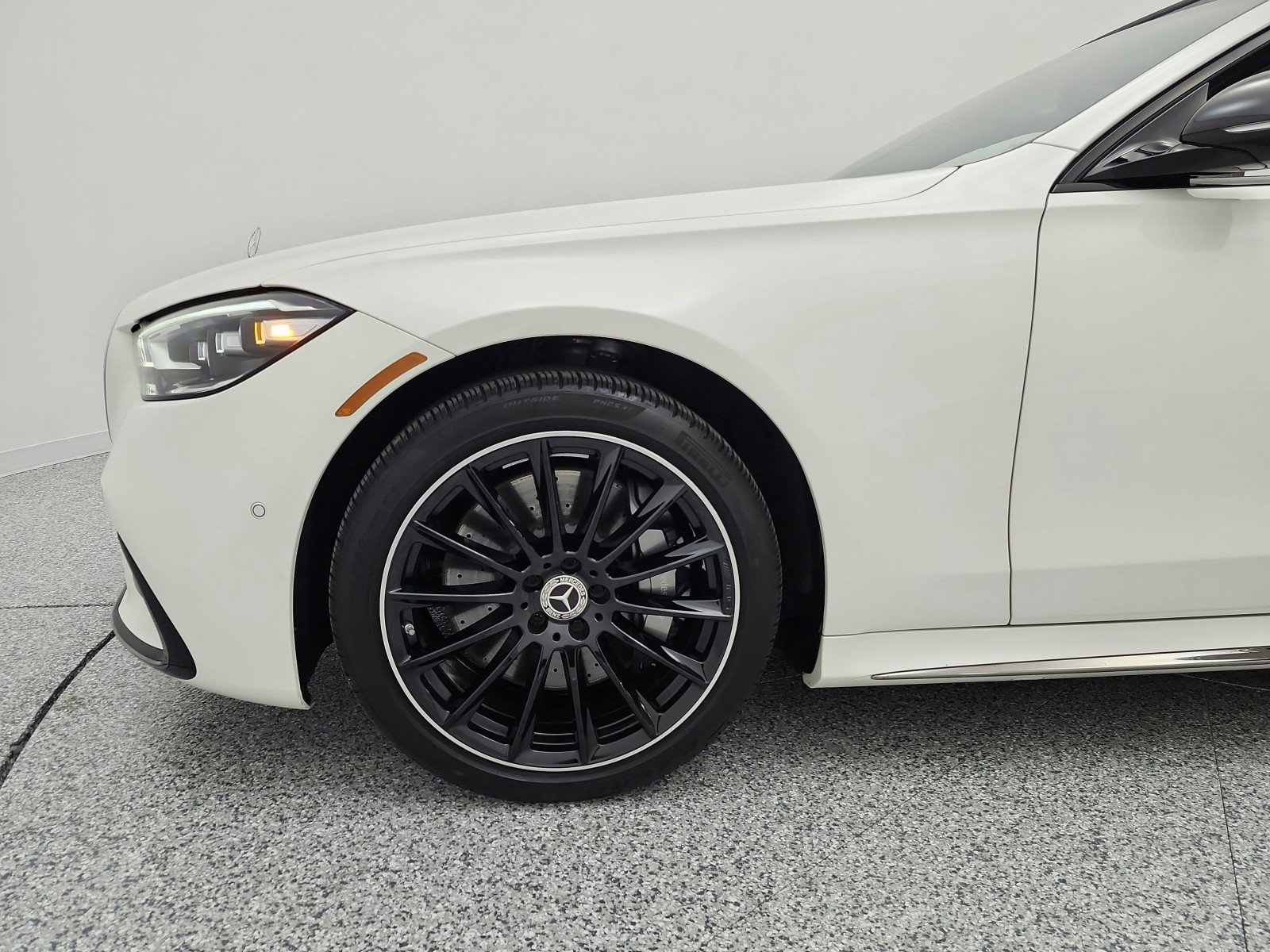 Used 2023 Mercedes-Benz S 500 4MATIC image 25