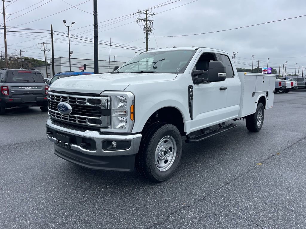New 2025 Ford F350 XL w/ XL Chrome Package video 2