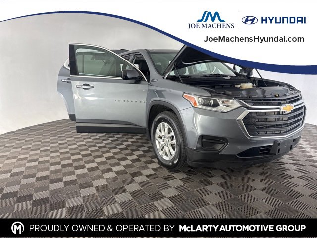 Used 2020 Chevrolet Traverse LS image 13