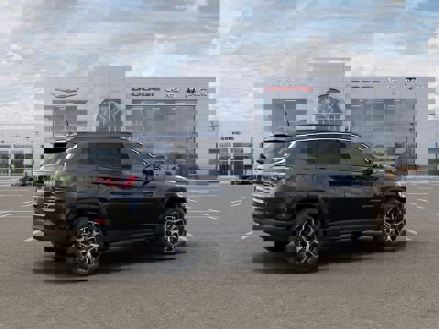 New 2026 Jeep Compass Limited image 4