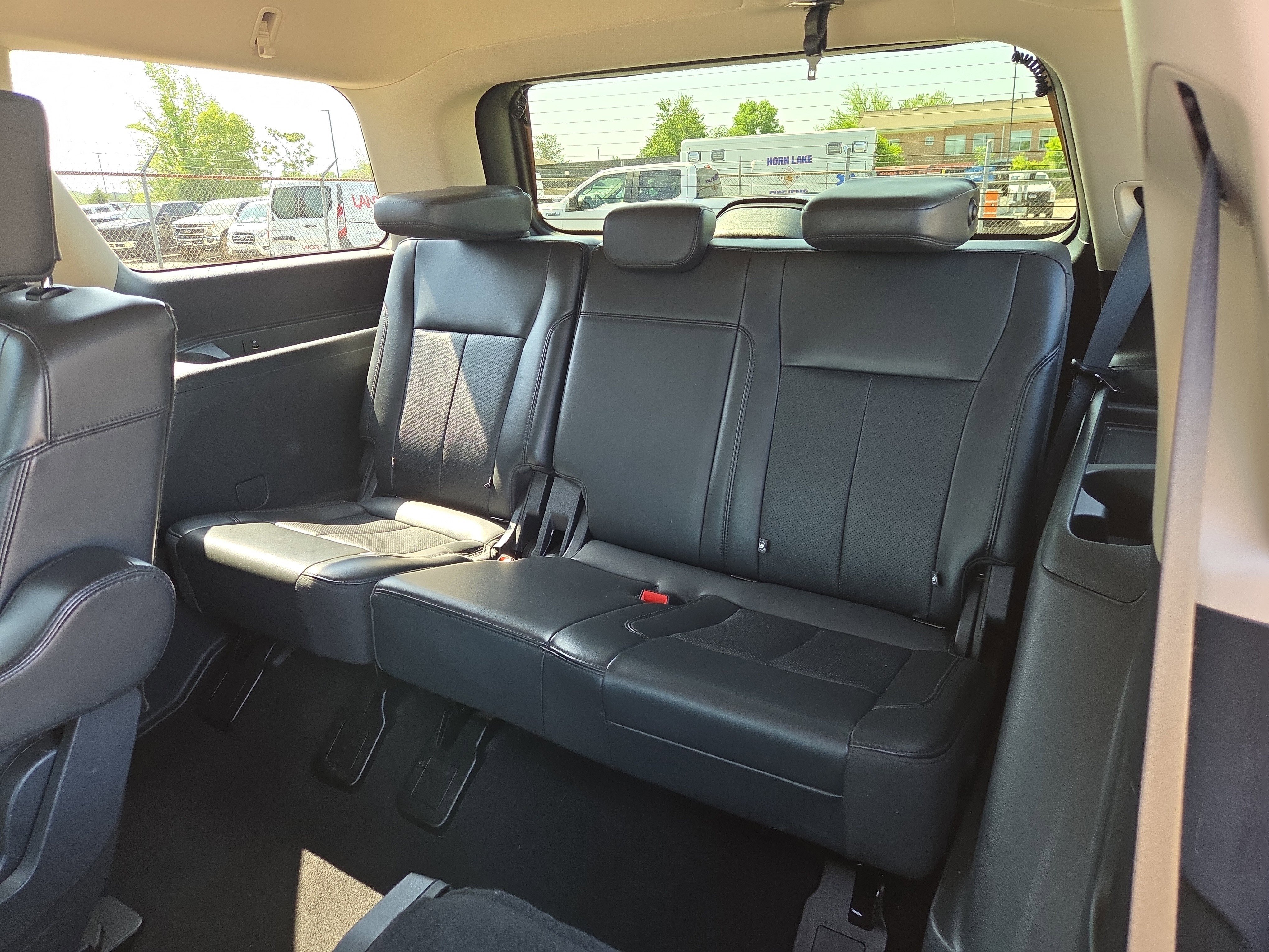 Used 2024 Ford Expedition XLT image 12