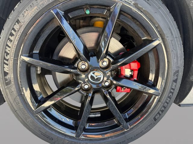 Used 2022 MAZDA MX-5 Miata Club RWD image 10
