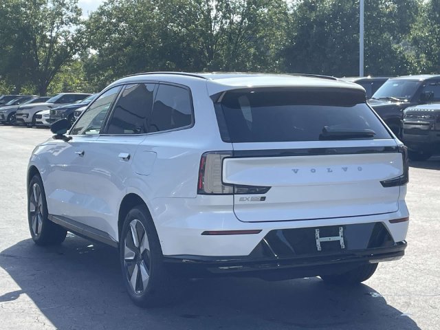 New 2026 Volvo EX90 Plus AWD/4WD image 9