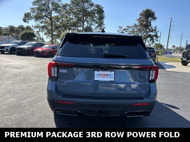 Used 2025 Ford Explorer ST-Line w/ Premium Package image 5