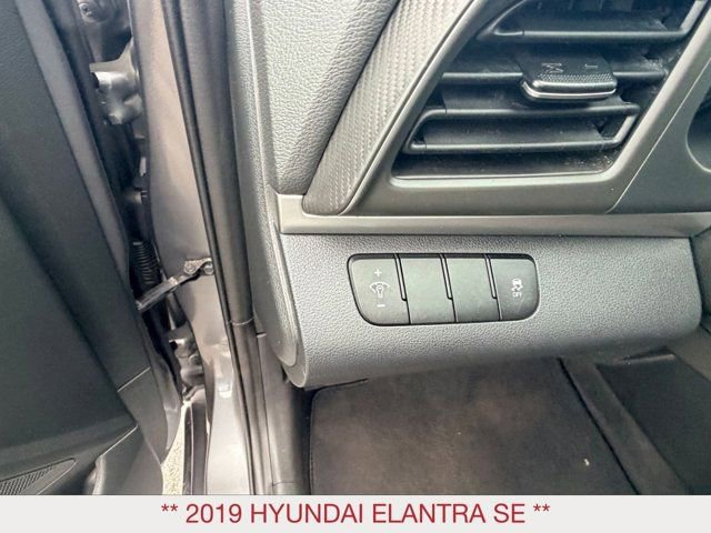 Used 2019 Hyundai Elantra SE w/ Cargo Package image 17
