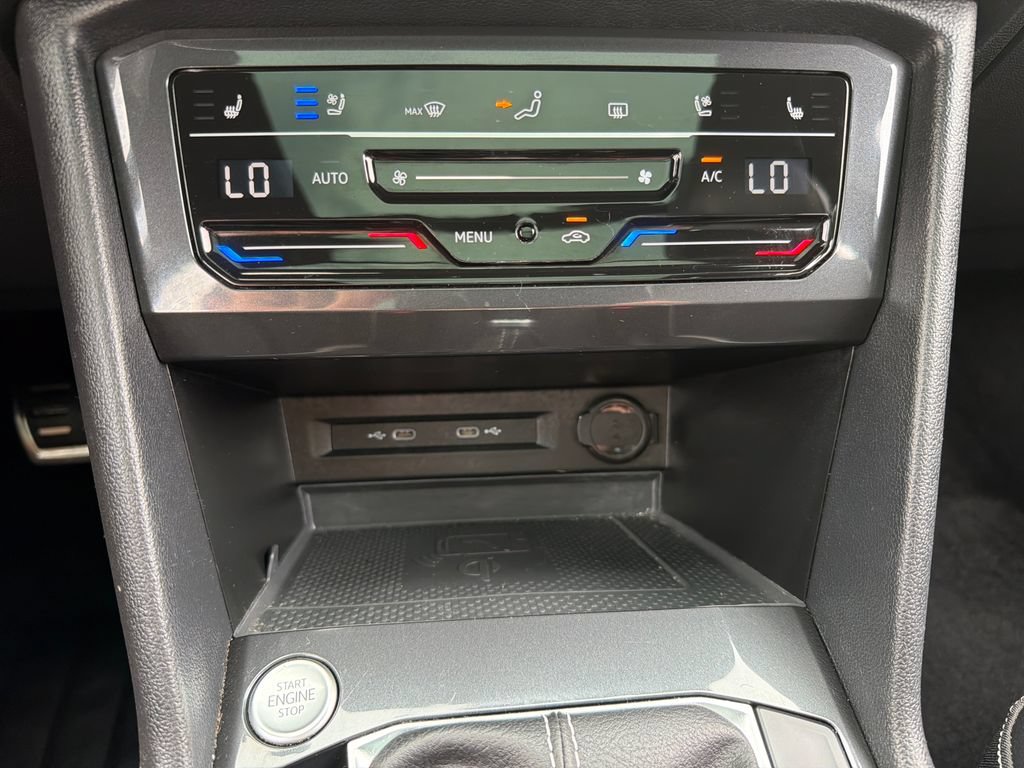 Certified 2022 Volkswagen Tiguan SEL R-Line AWD/4WD image 19