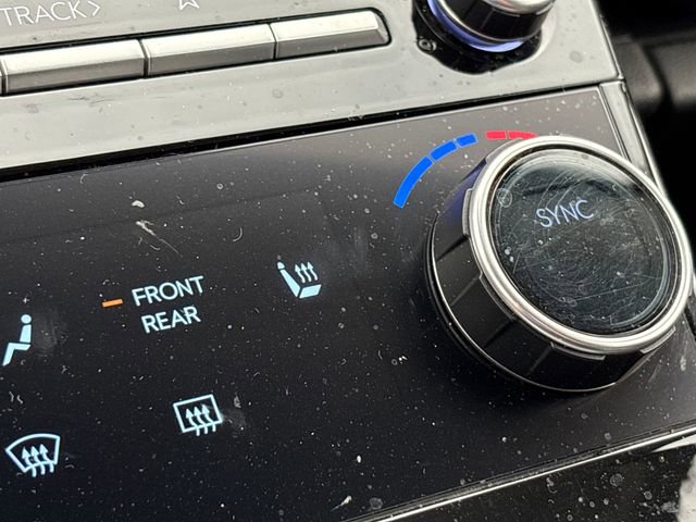 Used 2025 Hyundai Santa Fe SEL AWD/4WD image 19