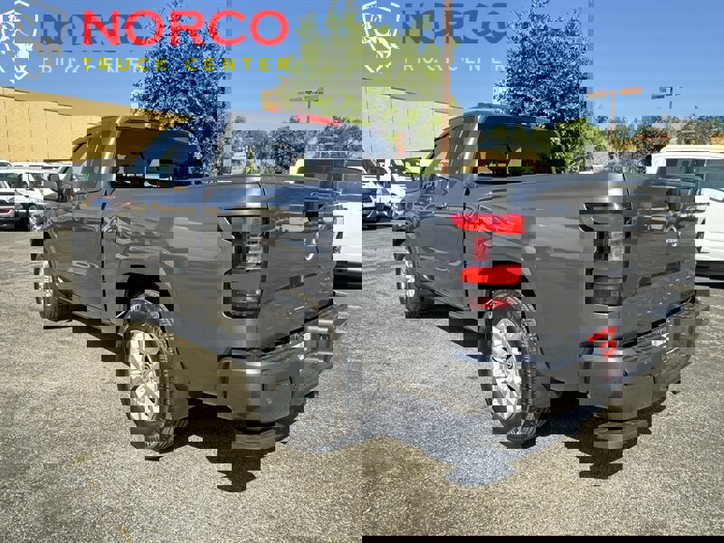 Used 2023 Nissan Frontier SV w/ Technology Package image 4