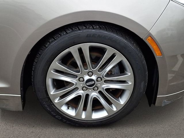 Used 2016 Lincoln MKZ w/ Equipment Group 300A Reserve image 9