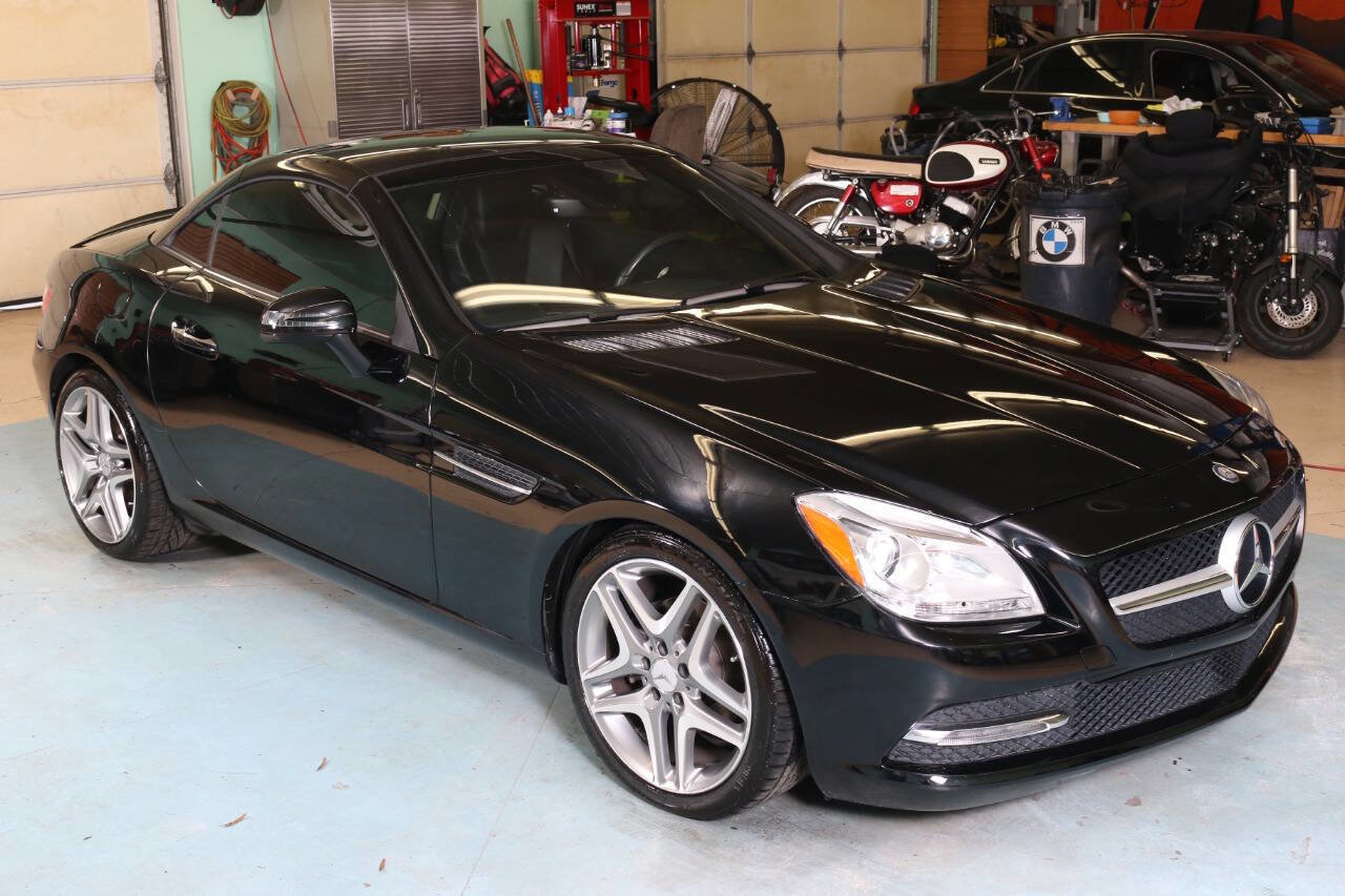 Used 2014 Mercedes-Benz SLK 250 w/ Premium Package image 15