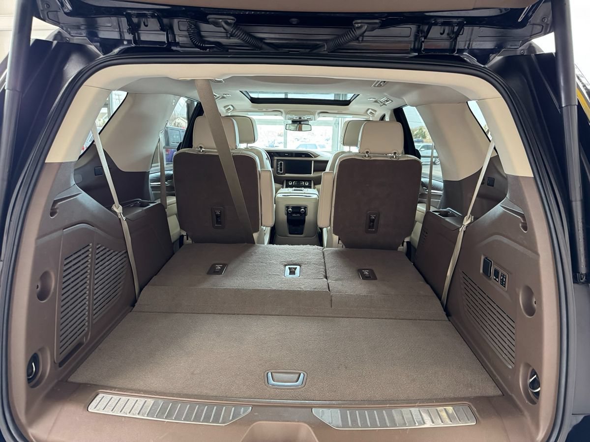 Used 2023 GMC Yukon Denali AWD/4WD image 57