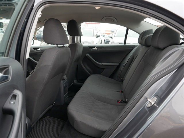 Used 2015 Volkswagen Jetta S image 17