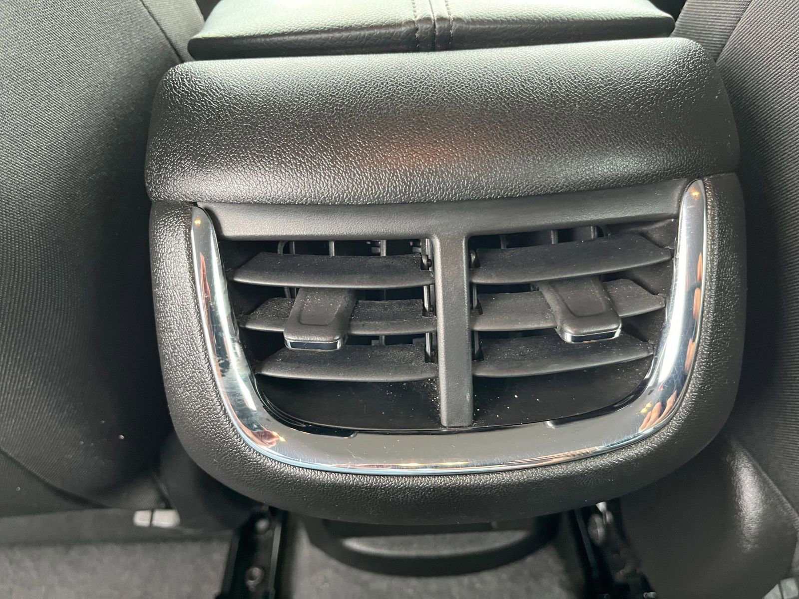 Used 2024 Chevrolet Malibu LT image 23