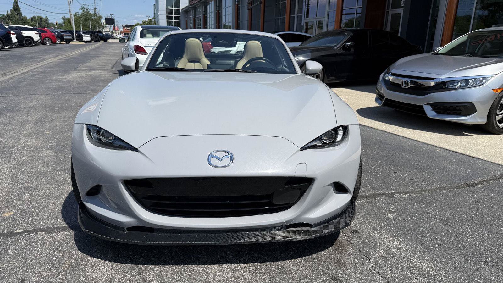 Used 2025 MAZDA MX-5 Miata RF Grand Touring RWD image 9