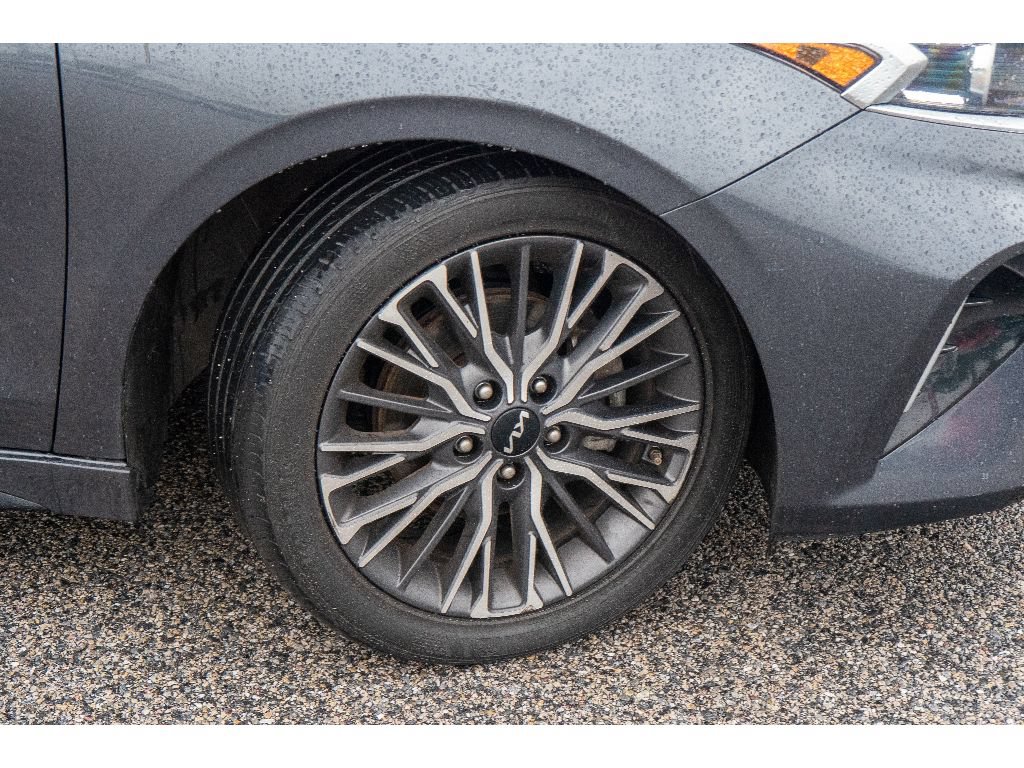 Used 2023 Kia Forte GT-Line w/ GT-Line Premium Package FWD image 33