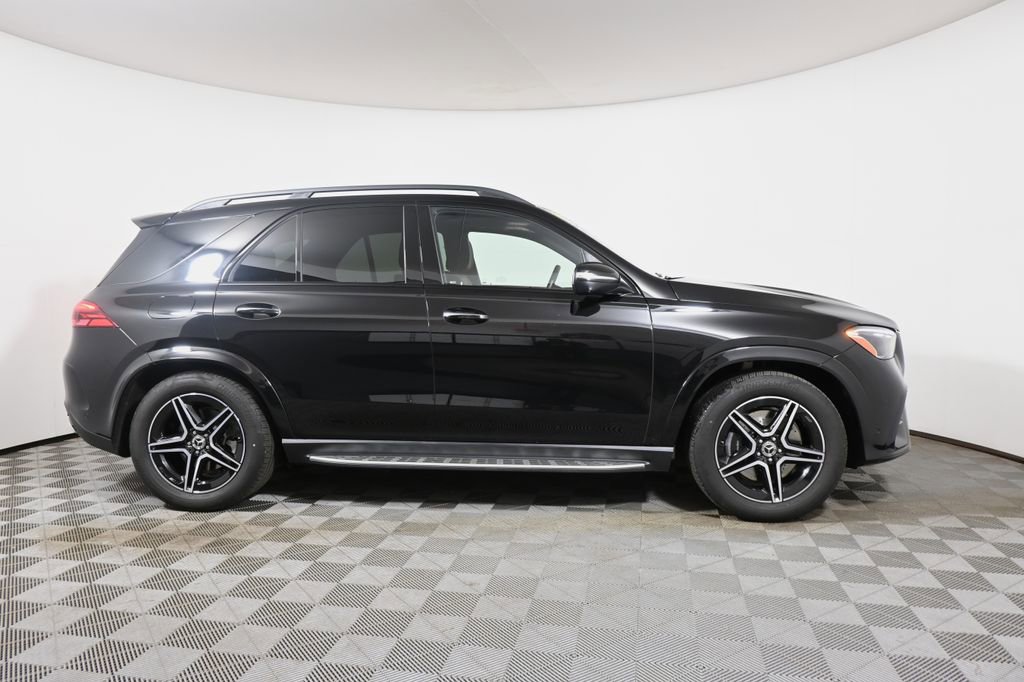Used 2025 Mercedes-Benz GLE 450e 4MATIC image 8