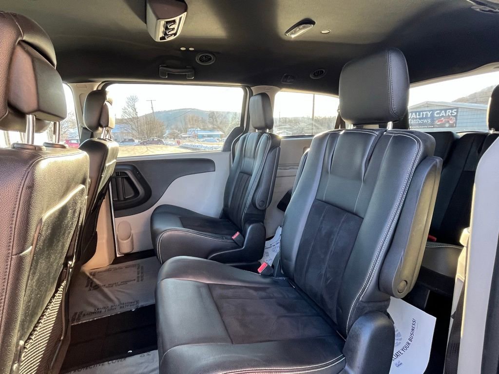 Used 2020 Dodge Grand Caravan SXT image 23