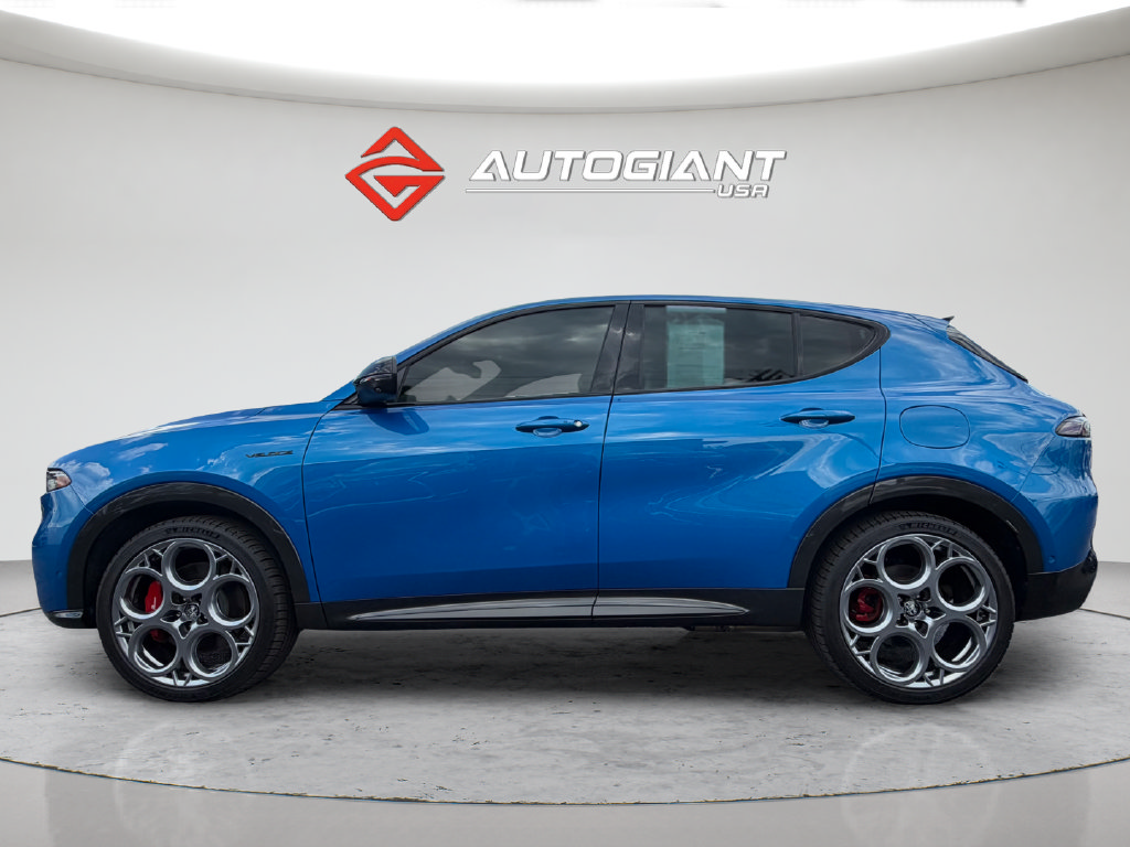 Used 2024 Alfa Romeo Tonale Veloce AWD/4WD image 2