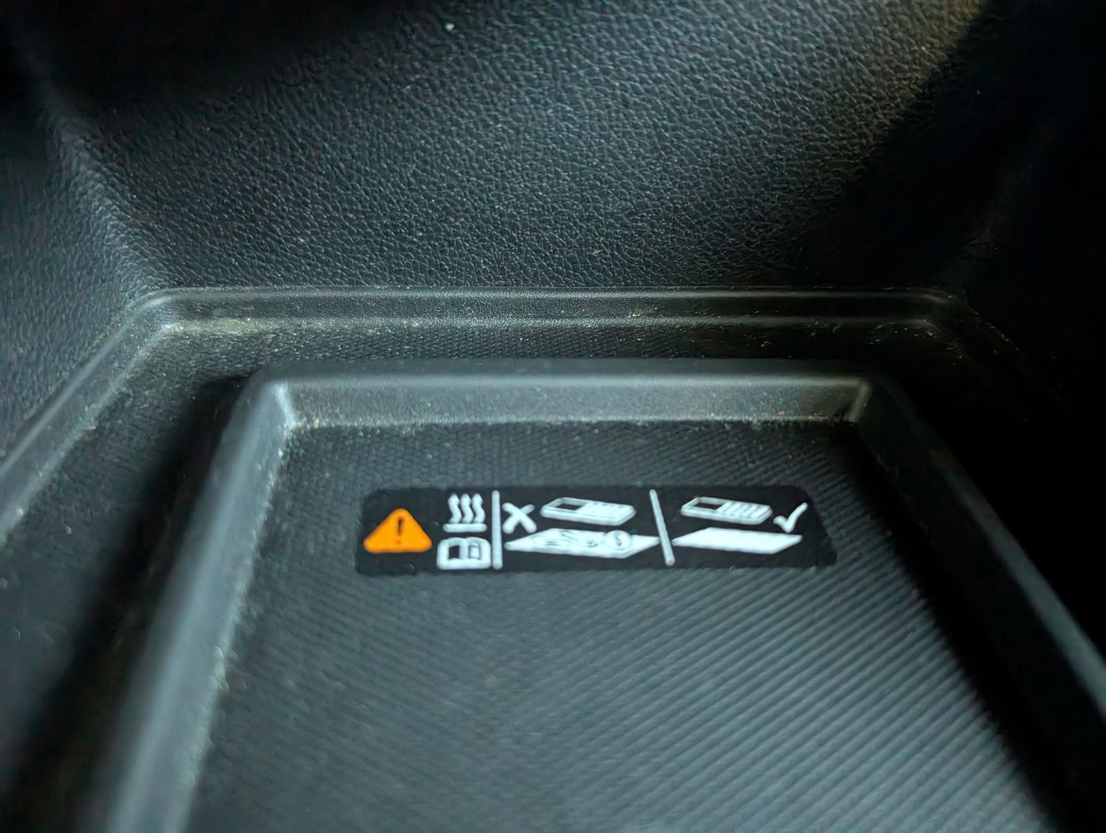 Used 2023 Chevrolet Traverse LT w/ LPO, Floor Liner Package image 21